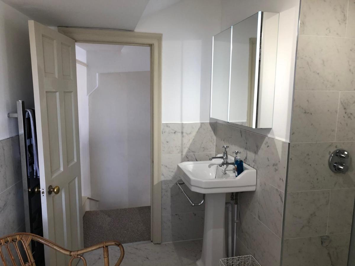 Lauras Townhouse Apartments Lansdown Slope Townhouse Бат Екстер'єр фото