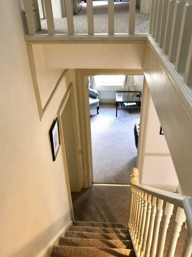 Lauras Townhouse Apartments Lansdown Slope Townhouse Бат Екстер'єр фото