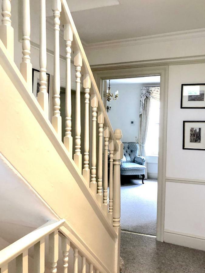 Lauras Townhouse Apartments Lansdown Slope Townhouse Бат Екстер'єр фото
